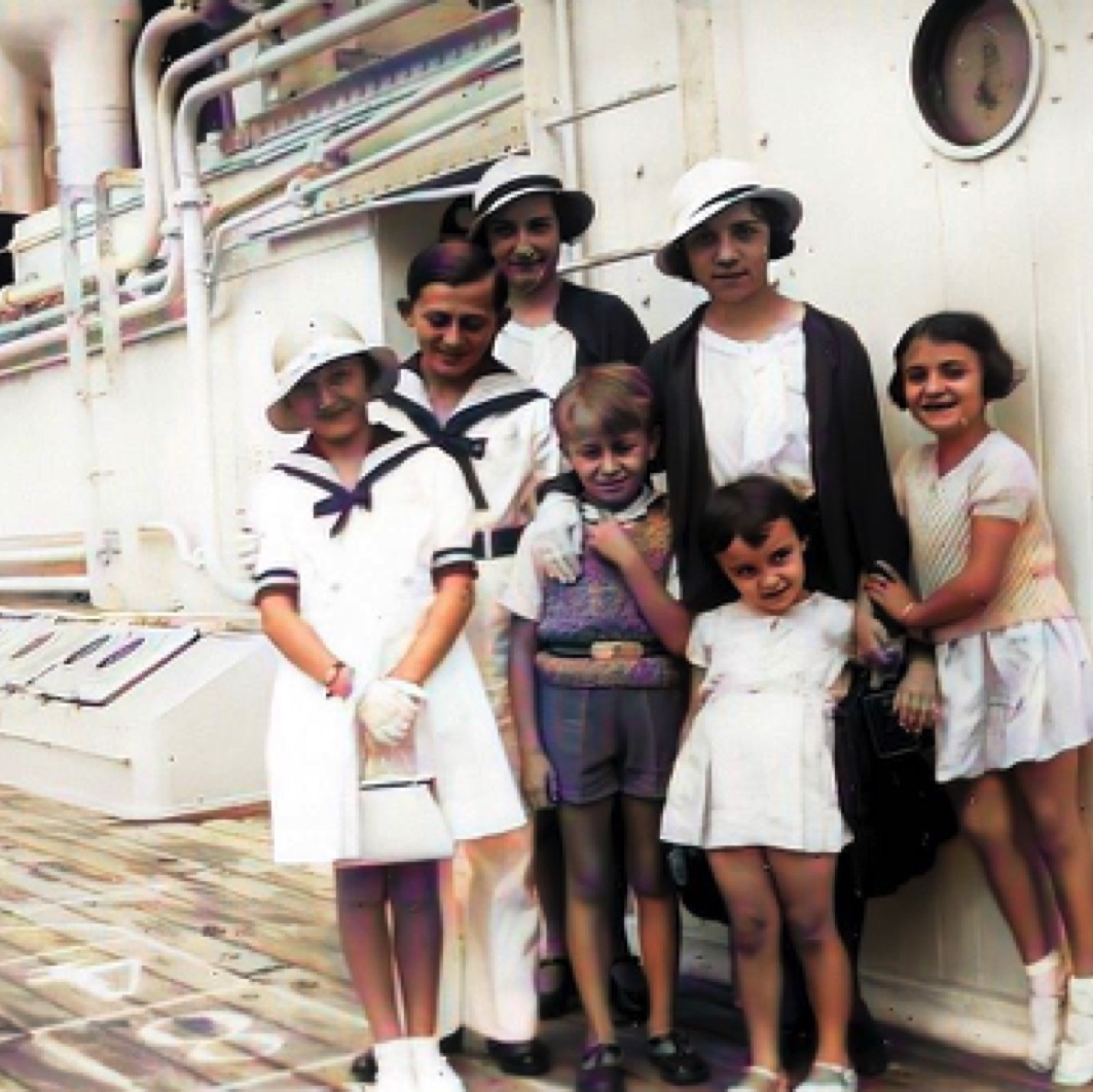 15 Ao&ucirc;t 1933 - A bord du Marrakech -
Yves Christiane et Jacqueline